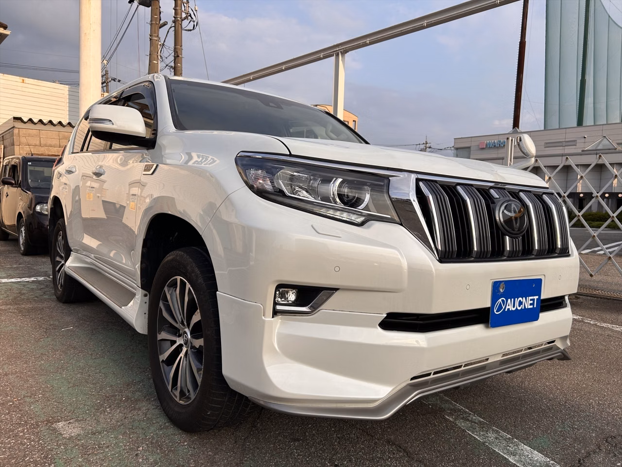 TOYOTA LAND CRUISER PRADO