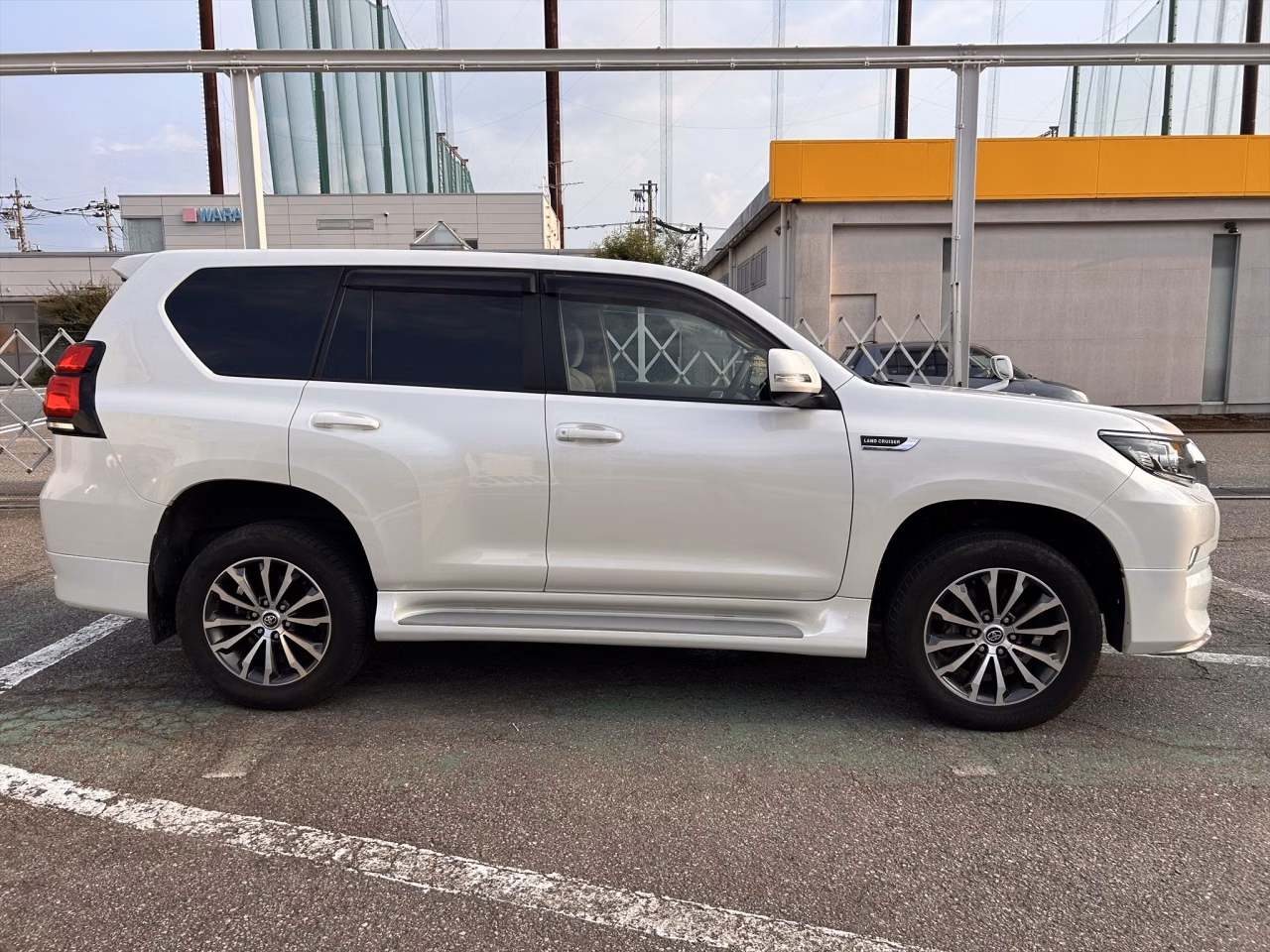 TOYOTA LAND CRUISER PRADO