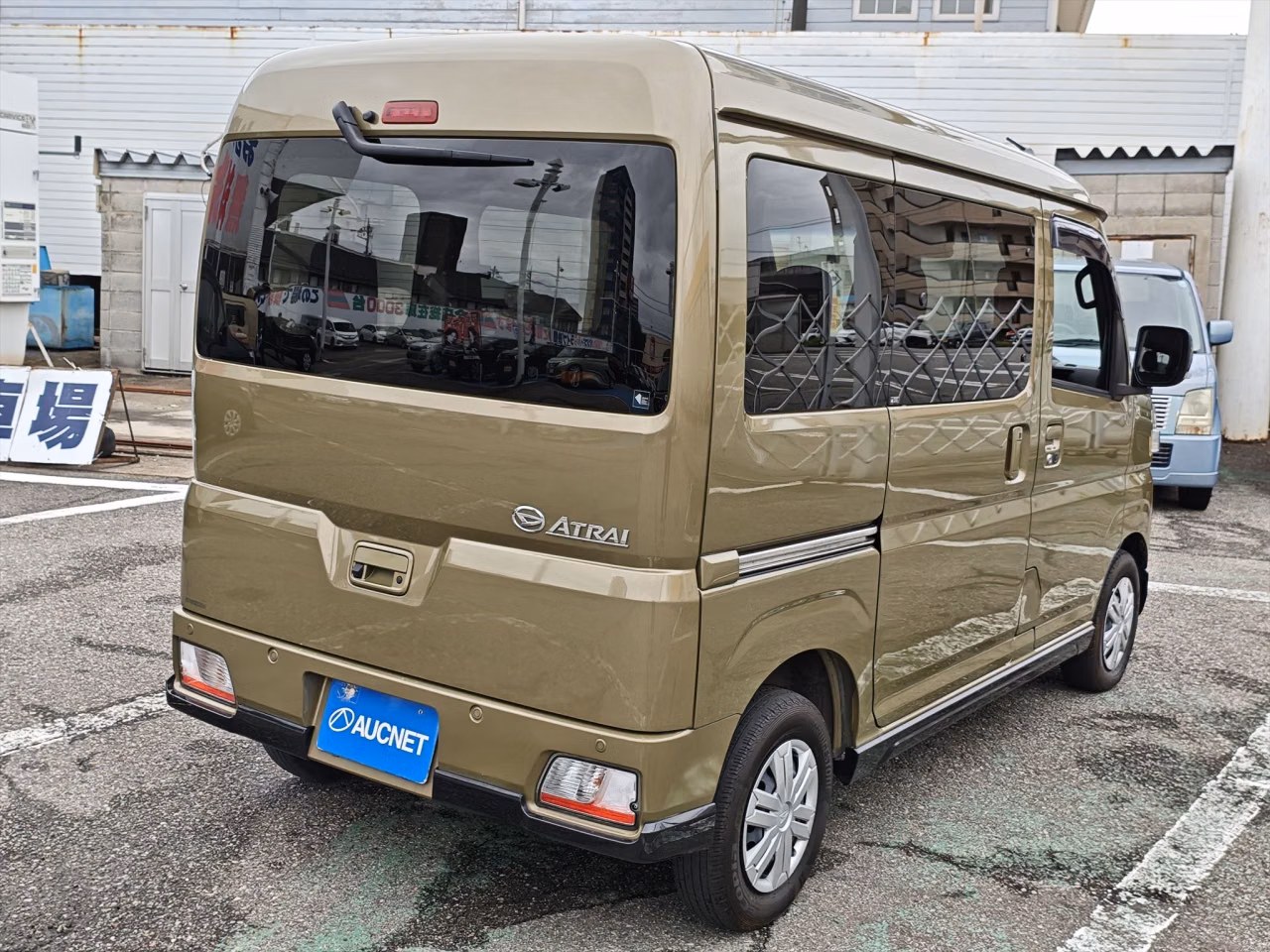DAIHATSU ATRAI
