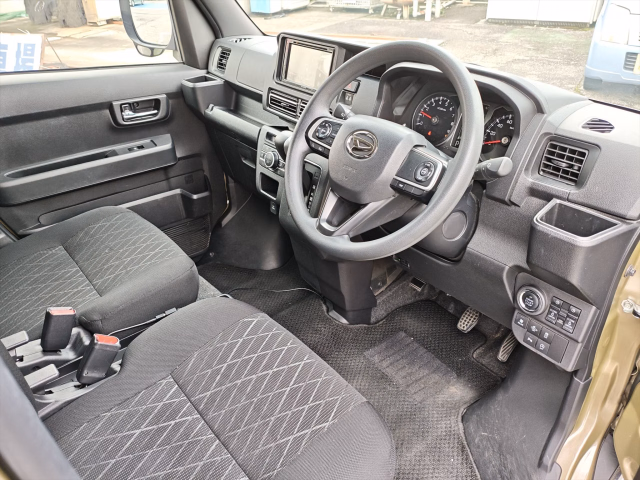 DAIHATSU ATRAI