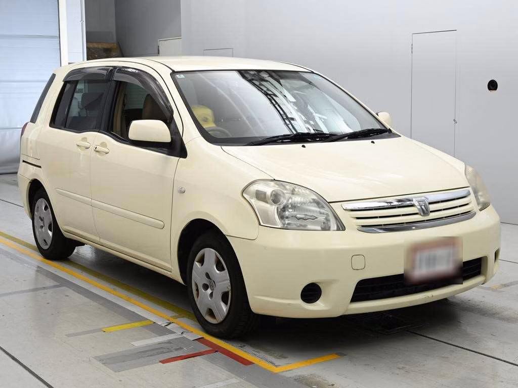 TOYOTA RAUM