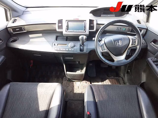 HONDA FREED SPIKE