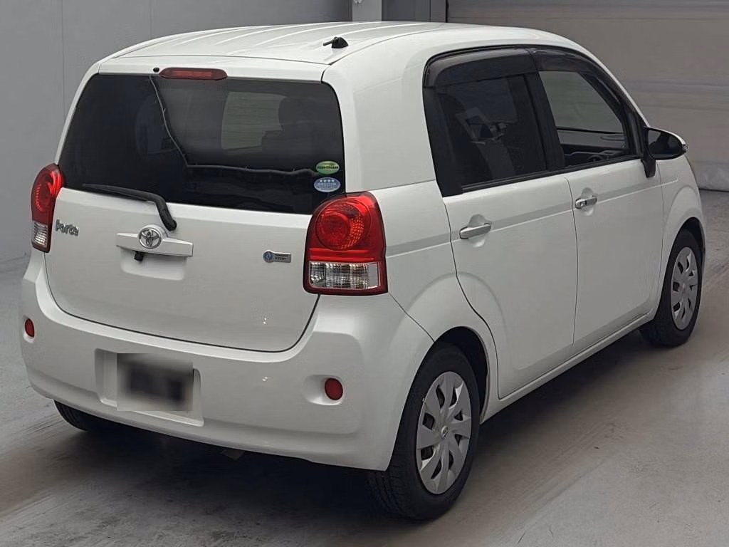 TOYOTA PORTE