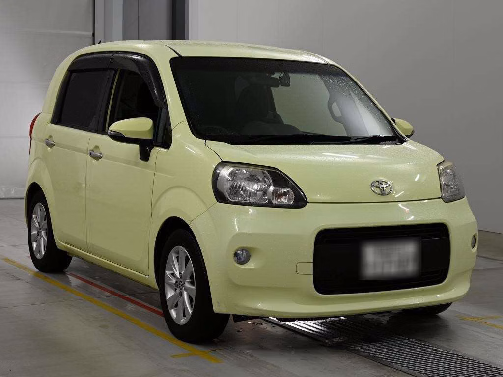 TOYOTA PORTE