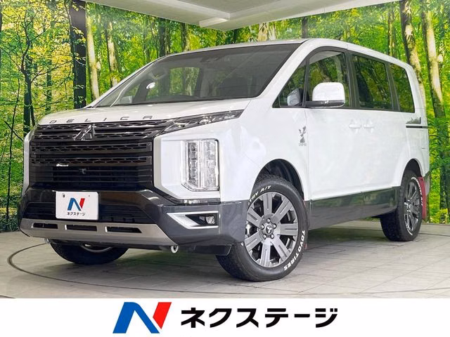 Mitsubishi Delica D:5