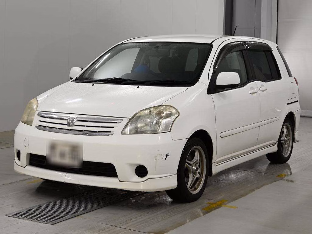 TOYOTA RAUM