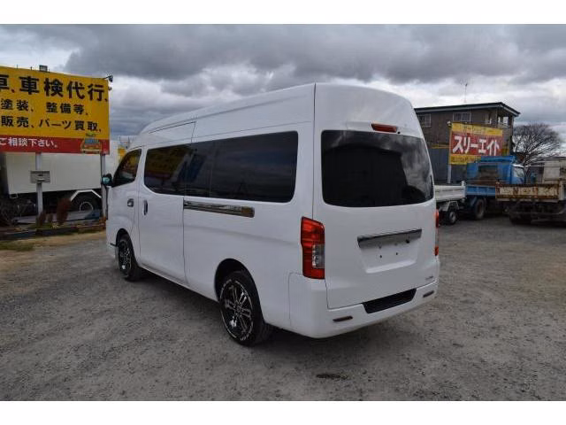NISSAN NV350 CARAVAN