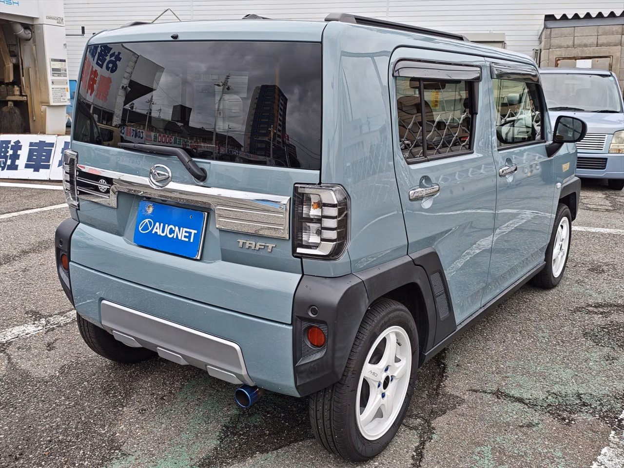 DAIHATSU TAFT