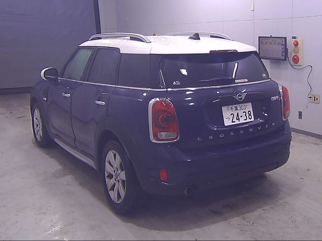 MINI CROSSOVER