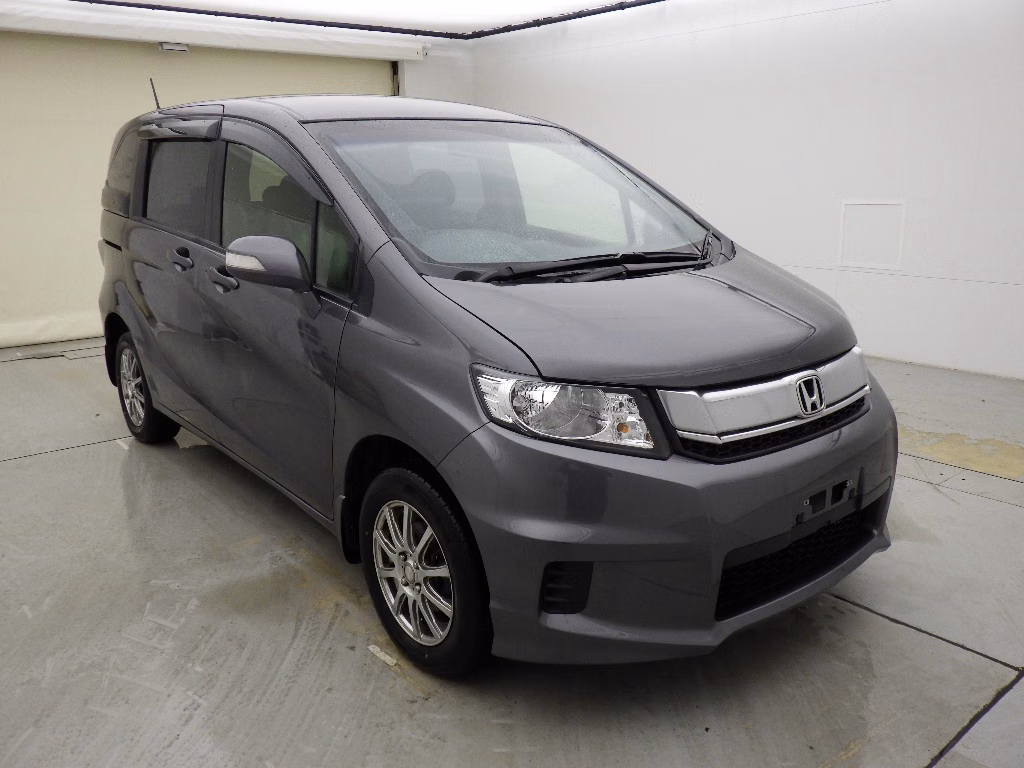 HONDA FREED SPIKE