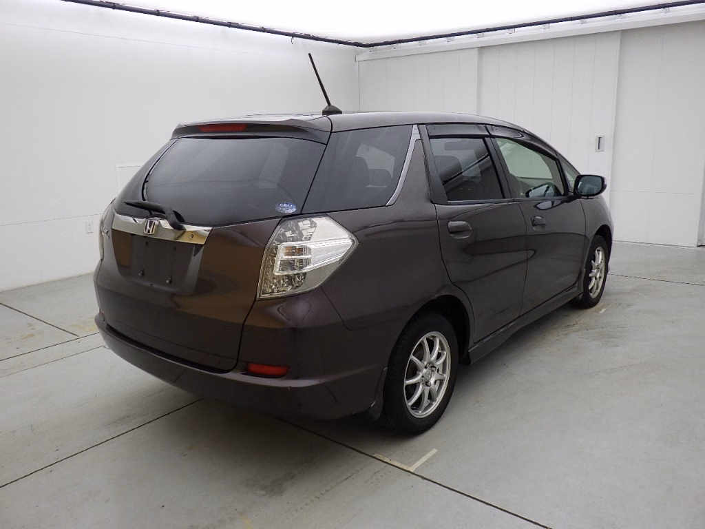 HONDA FIT SHUTTLE