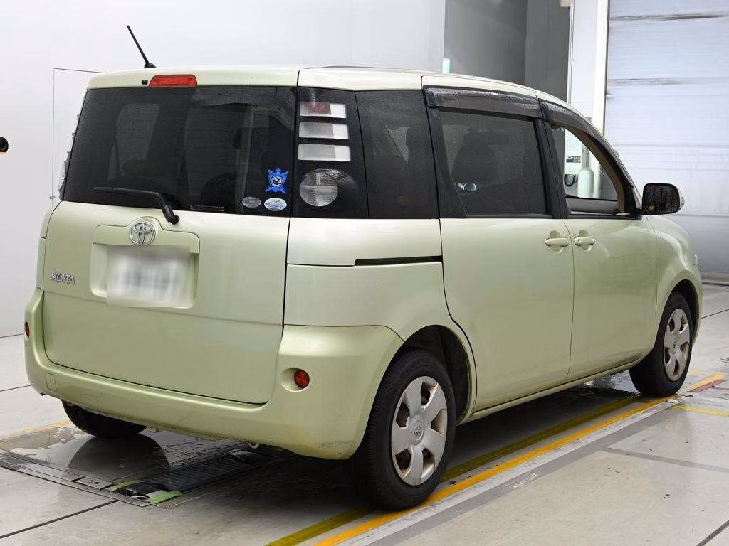 TOYOTA SIENTA