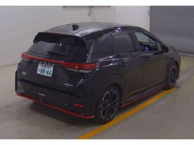 Nissan Aura