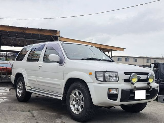 Nissan Terrano Regulus