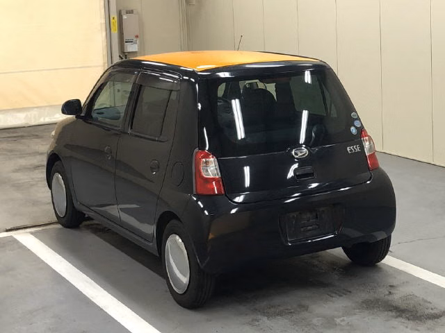 DAIHATSU ESSE