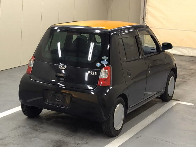DAIHATSU ESSE