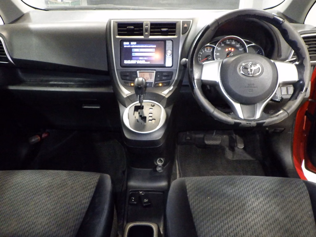 TOYOTA RACTIS