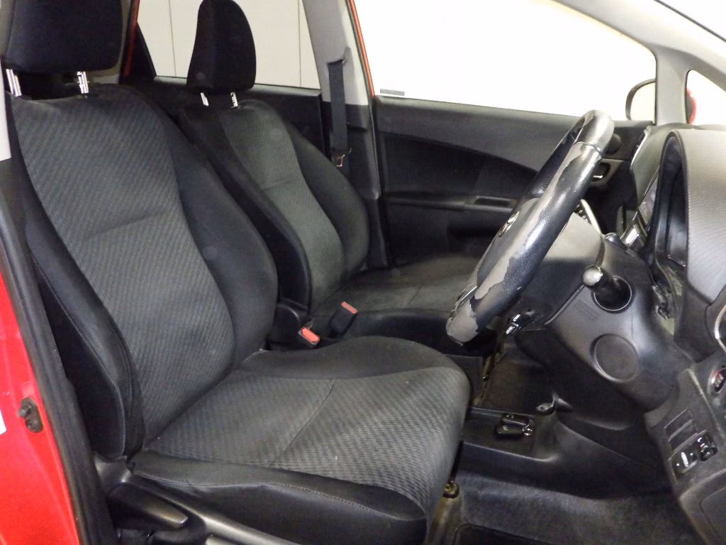 TOYOTA RACTIS