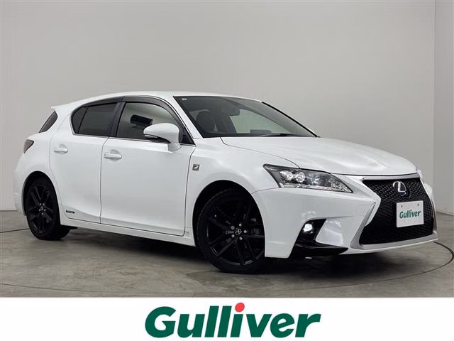 Lexus CT200h