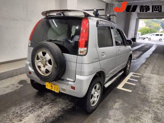 DAIHATSU TERIOS KID
