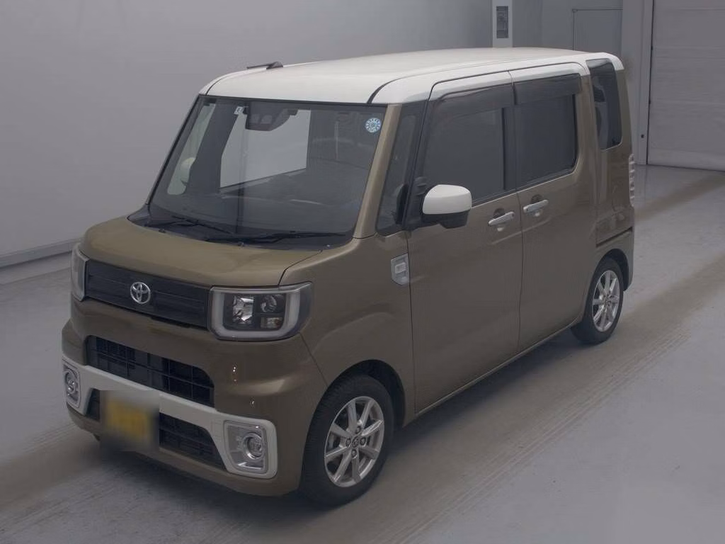 TOYOTA PIXIS MEGA