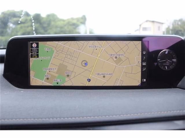 Lexus UX250h