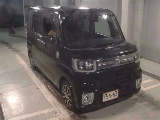 TOYOTA PIXIS MEGA