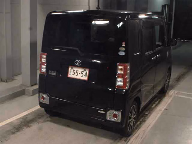 TOYOTA PIXIS MEGA