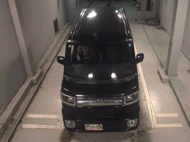 TOYOTA PIXIS MEGA