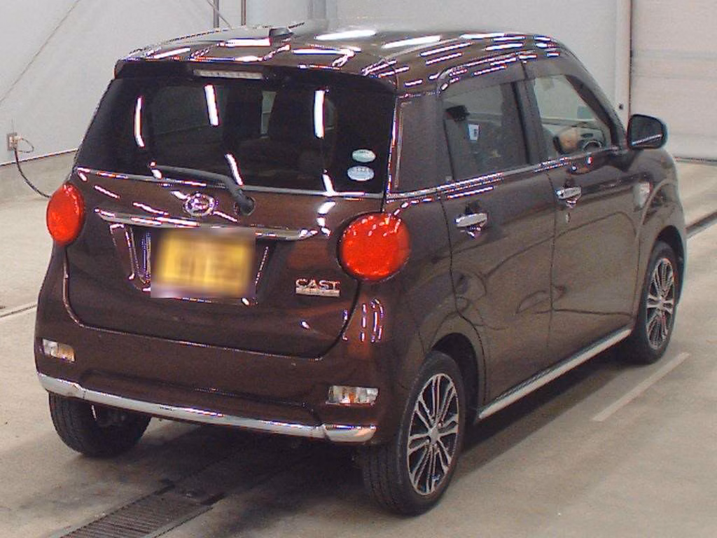 DAIHATSU CAST