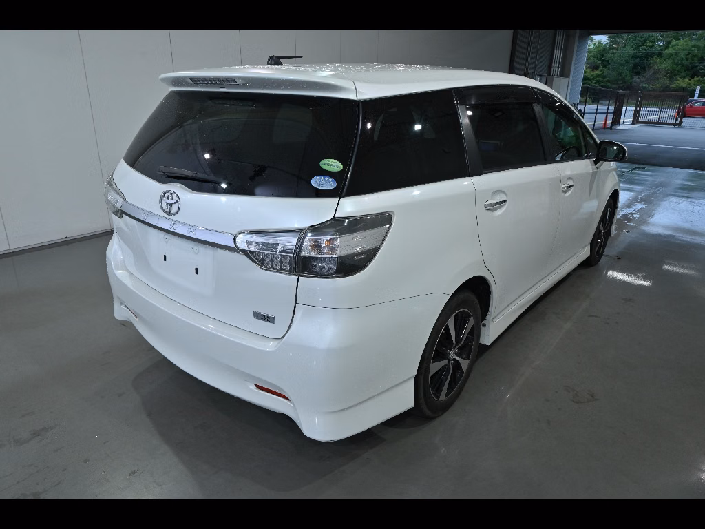 TOYOTA WISH