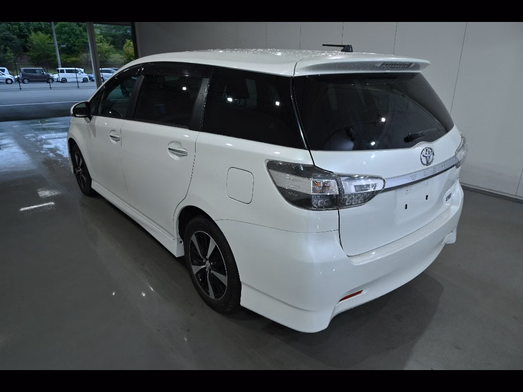 TOYOTA WISH