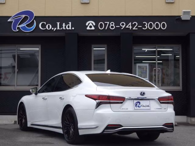 LEXUS LS500H
