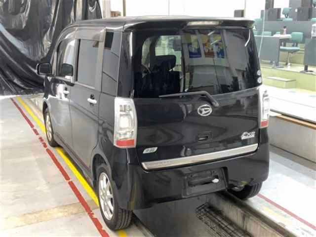 DAIHATSU TANTO EXE