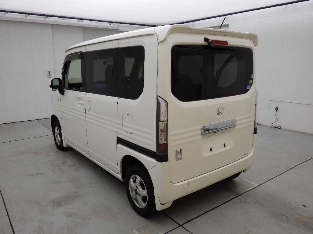 HONDA N-VAN