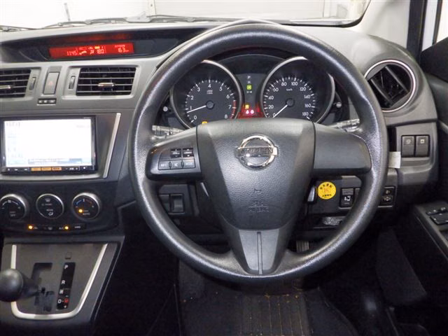 NISSAN LAFESTA