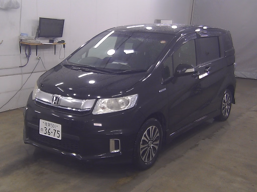 HONDA FREED SPIKE