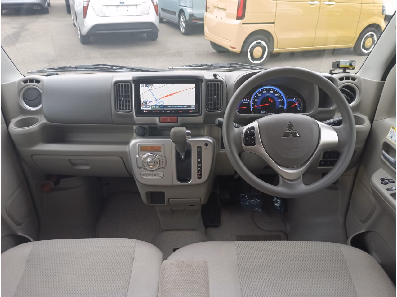 MITSUBISHI TOWN BOX