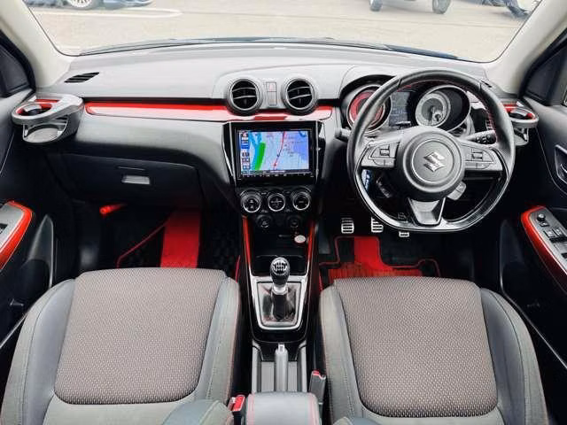 SUZUKI SWIFT