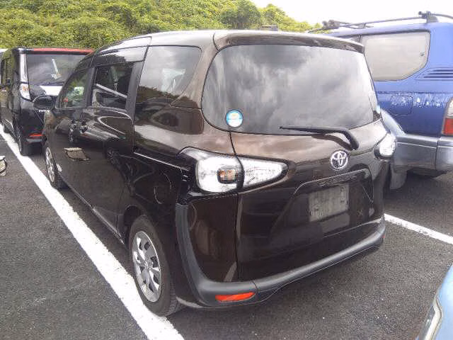 TOYOTA SIENTA