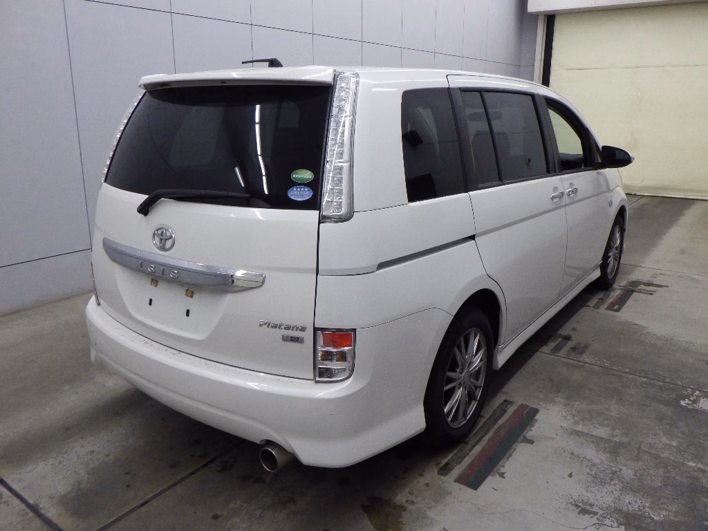TOYOTA ISIS