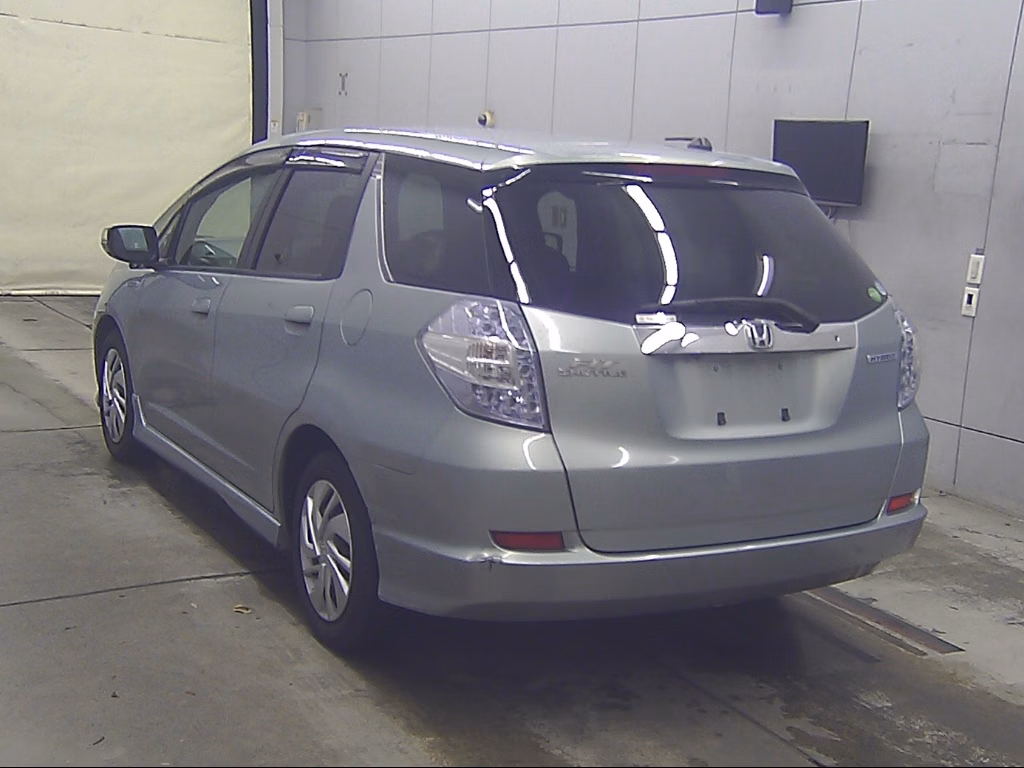 HONDA FIT SHUTTLE