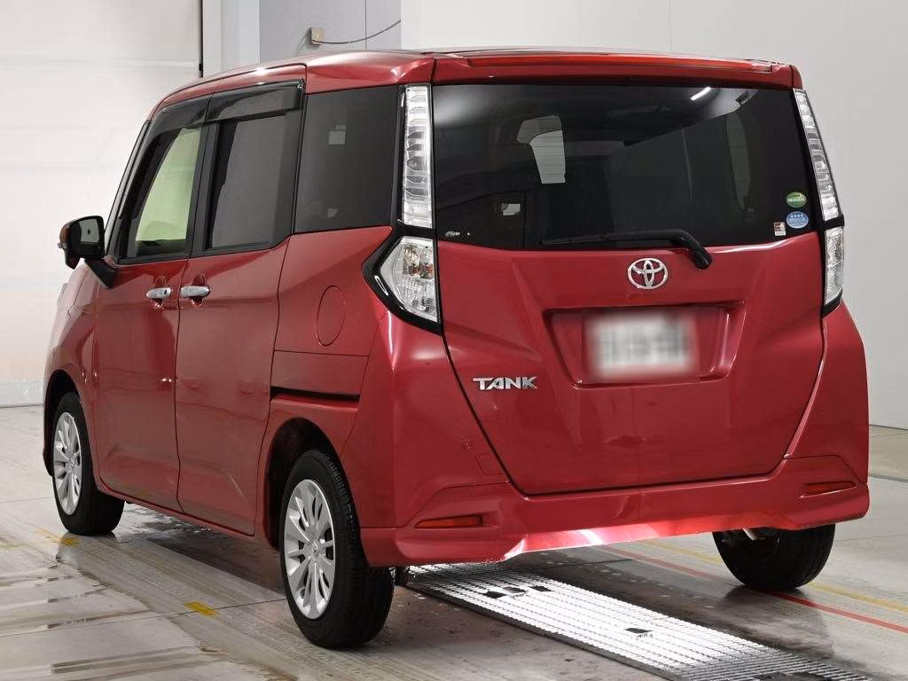TOYOTA TANK
