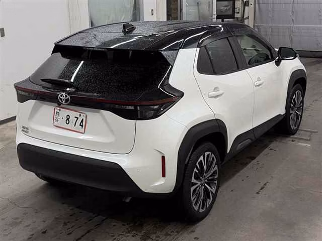 TOYOTA YARIS CROSS