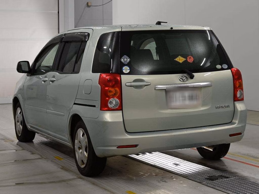 TOYOTA RAUM