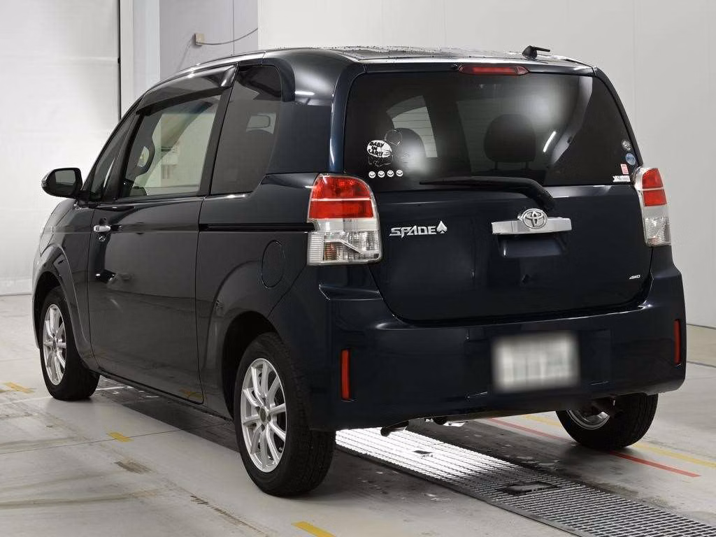 TOYOTA SPADE