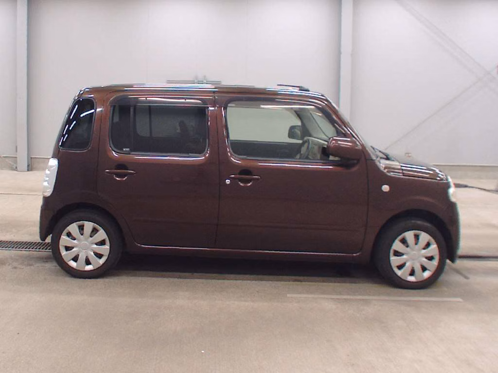 DAIHATSU MIRA COCOA