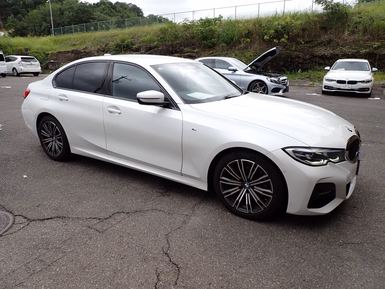 BMW 3-SERIES