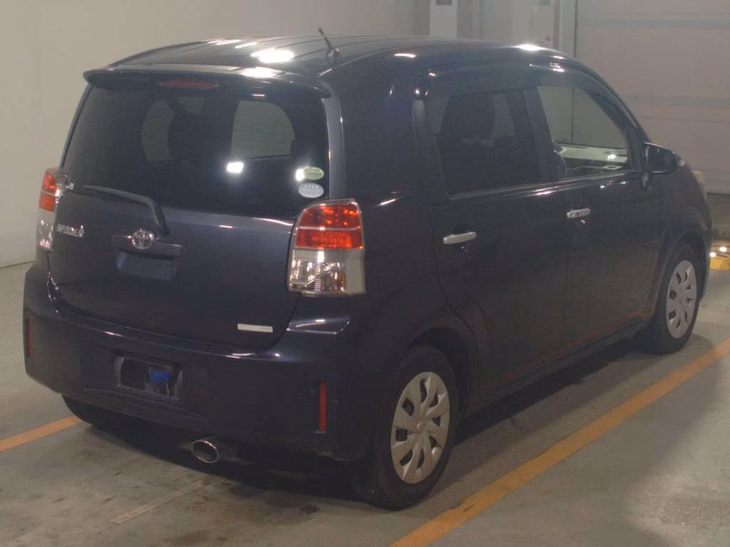 TOYOTA SPADE