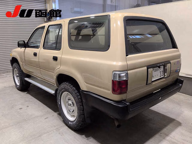 TOYOTA HILUX SURF